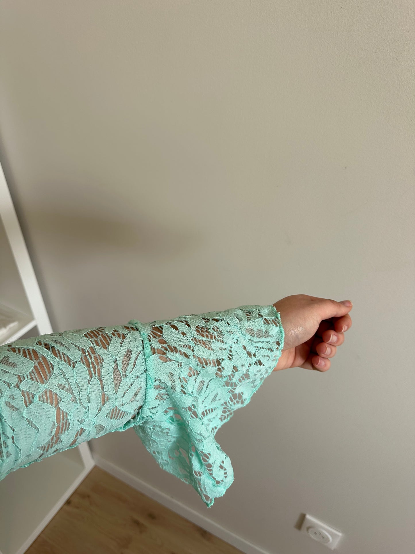 TOP DENTELLE MANCHES LONGUES TURQUOISE